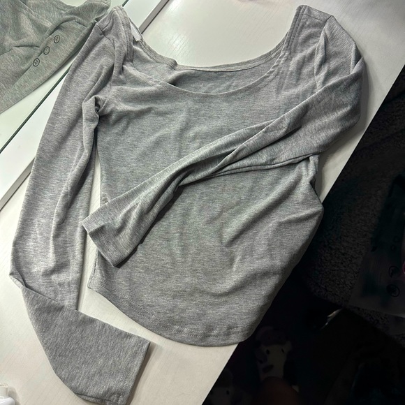 Three different types of shirts brand new, never wore - Picture 2 of 3